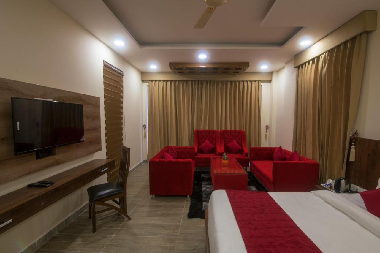 Shivaay Morex- A Vegetarian Hotel Dharamshala Exterior foto